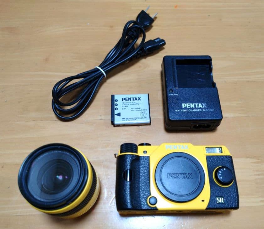 PENTAX Q7標準ズームセット　ジャンク
