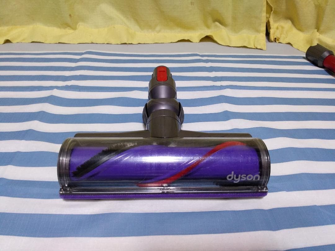 ＠takeさん専用ダイソン　掃除機　SV12　消耗部品交換、分解清掃済　⑪