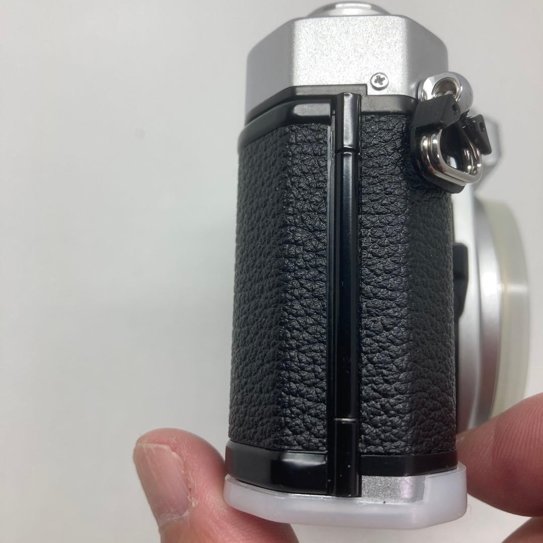 Nikon FE 極美品　元箱、説明書付き