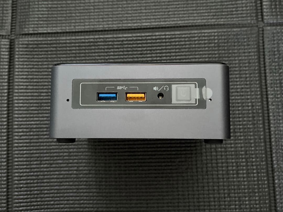 ミニPC Intel NUC NUC7I5BNH i5 RAM 8GB SSD120GB