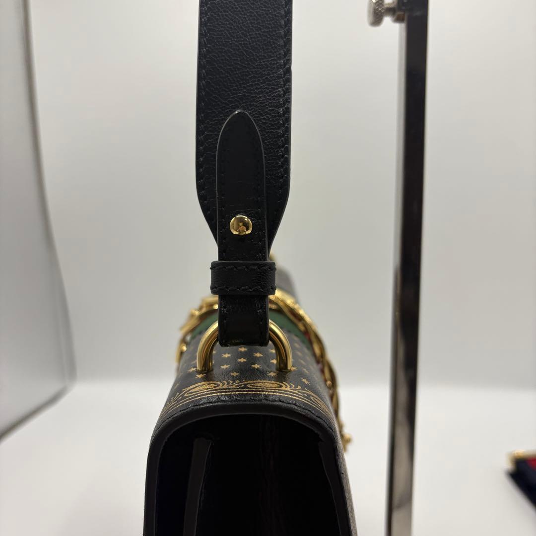 GUCCI グッチ シルヴィ スモール ショルダーバッグ 421882