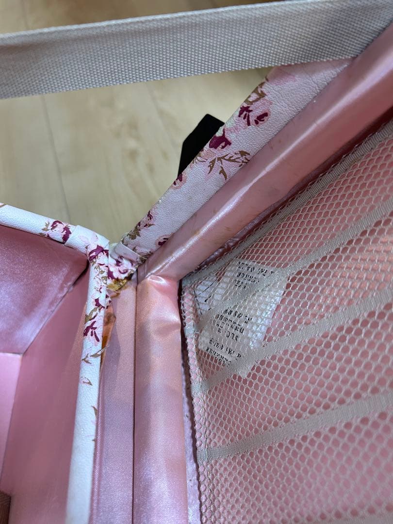 リズリサ限定　マイメロディコラボ　キャリーケース