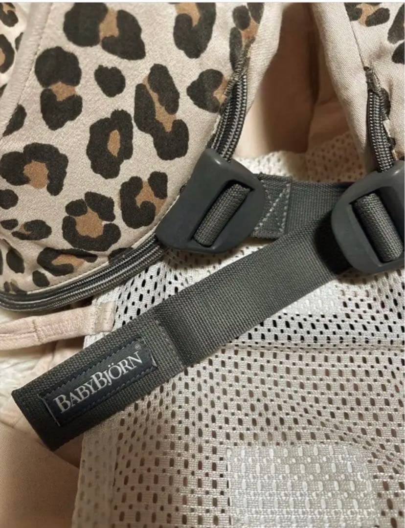 美品　ベビービョルン ONE KAI 抱っこ紐 レオパード 豹柄 希少　廃盤