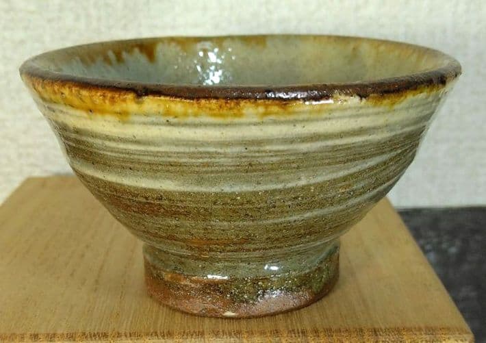 人間国宝 金城次郎 魚紋酒盃 栞 共箱(本人書付) 美品 やちむん壺屋焼 壷屋焼