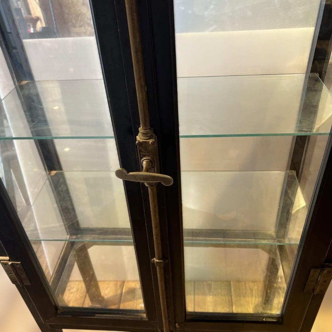 アンティーク　ガラスキャビネット　黒ケビント　医療棚　陳列ケース