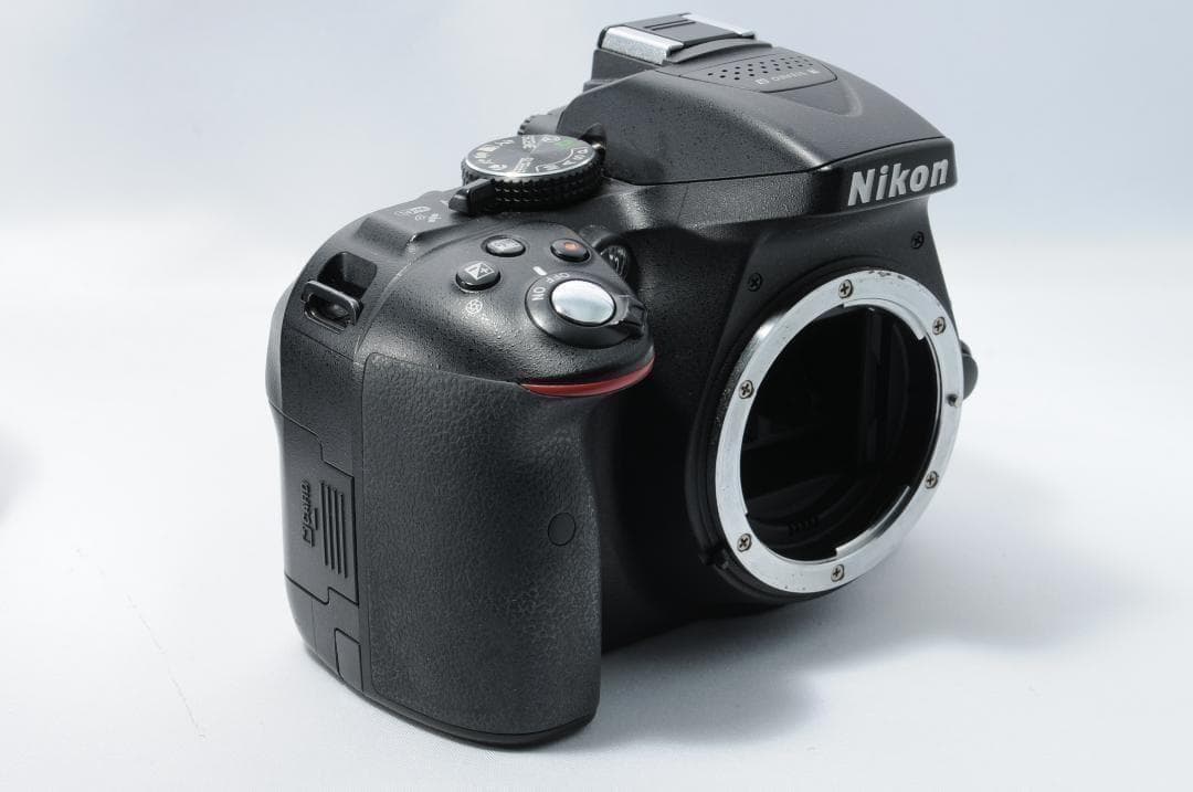 お子様を綺麗に残す❤️Nikon D5300✨手ブレ補正＆Wi-Fiでスマホ転送