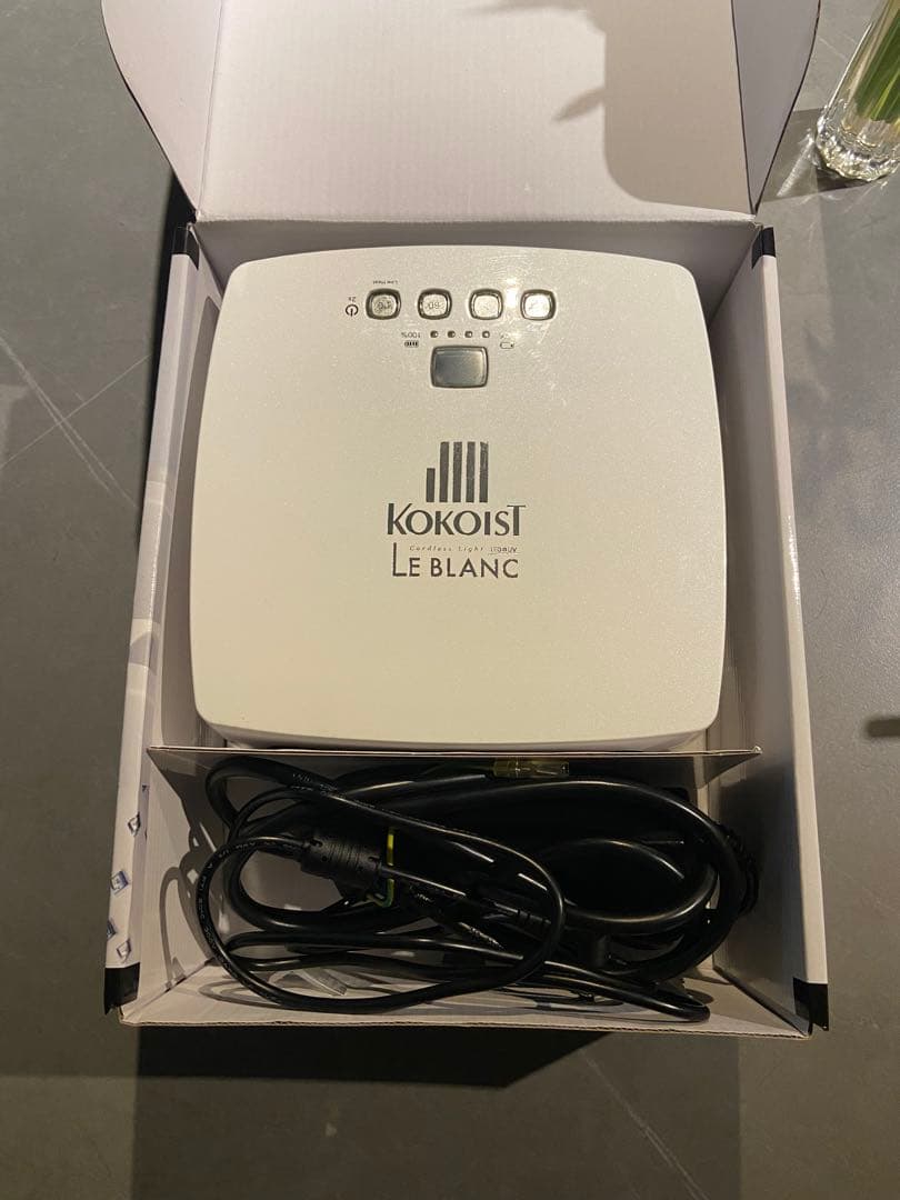 【＊KOKOIST LED&UV コードレスライト＊】