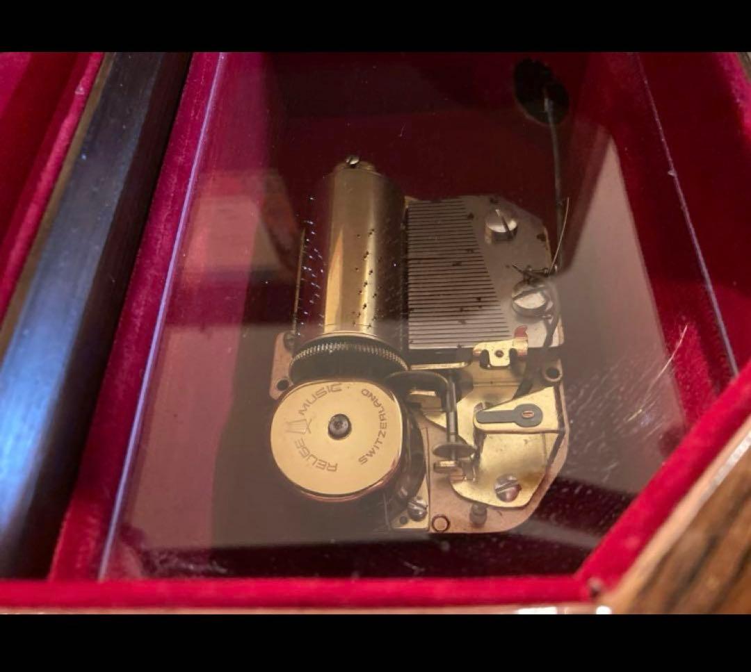 スイス　(リュージュ) ルージュ社 36弁 オルゴール 宝石箱