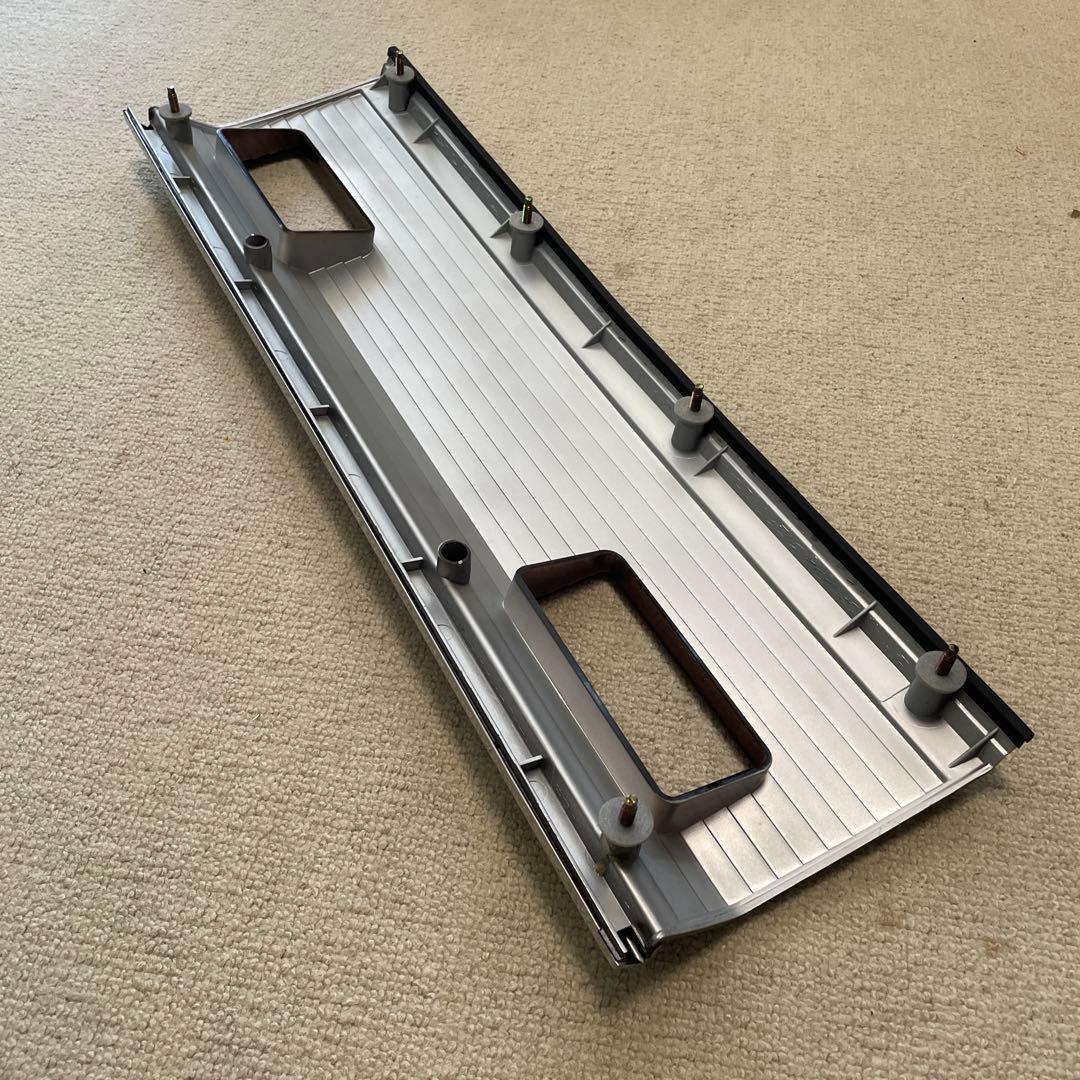 日産 430セドリック 430グロリア リアガーニッシュ 新品