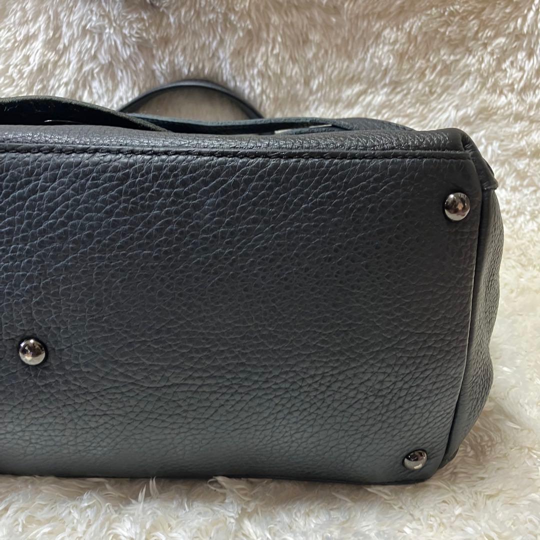 マンゴー様ザネラート　ポスティーナ M カシミアプーラ　ショルダーバッグ