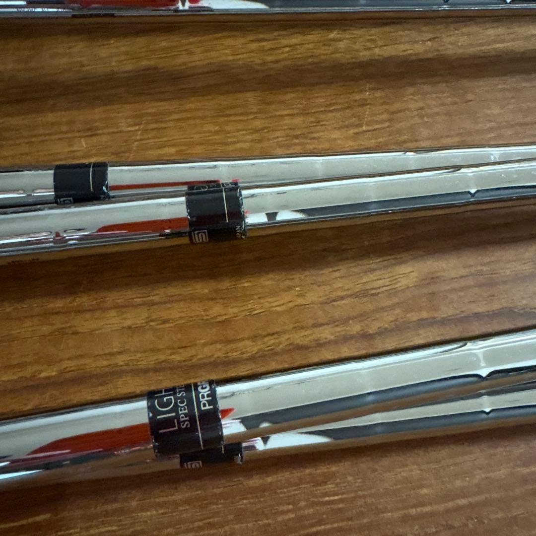 美品　PRGR is3 502 アイアン 9本セット LIGHT SPEC
