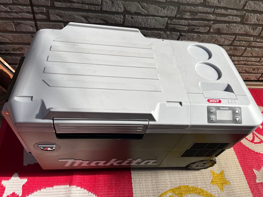 値下げ！マキタ　保冷温　Makita XGT 冷温庫 大容量 カーキ　グリーン