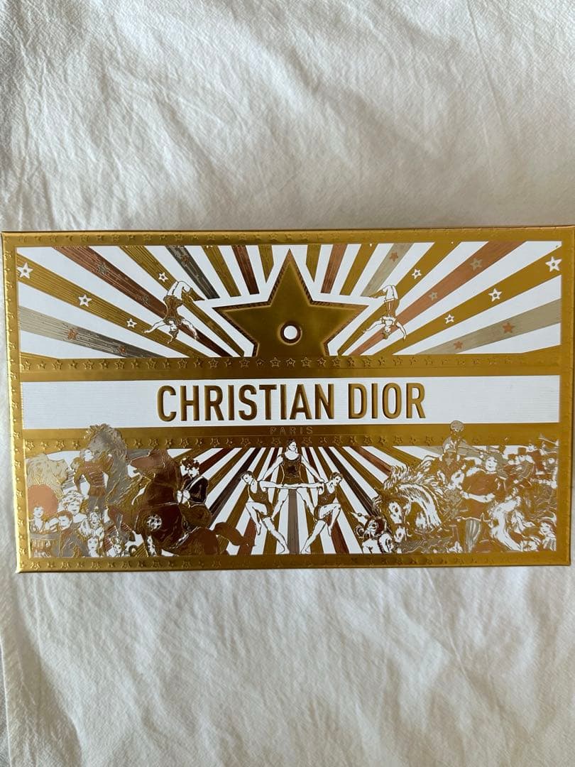 新品未使用 Dior クチュール アイ パレット クリスマスコフレ 2025