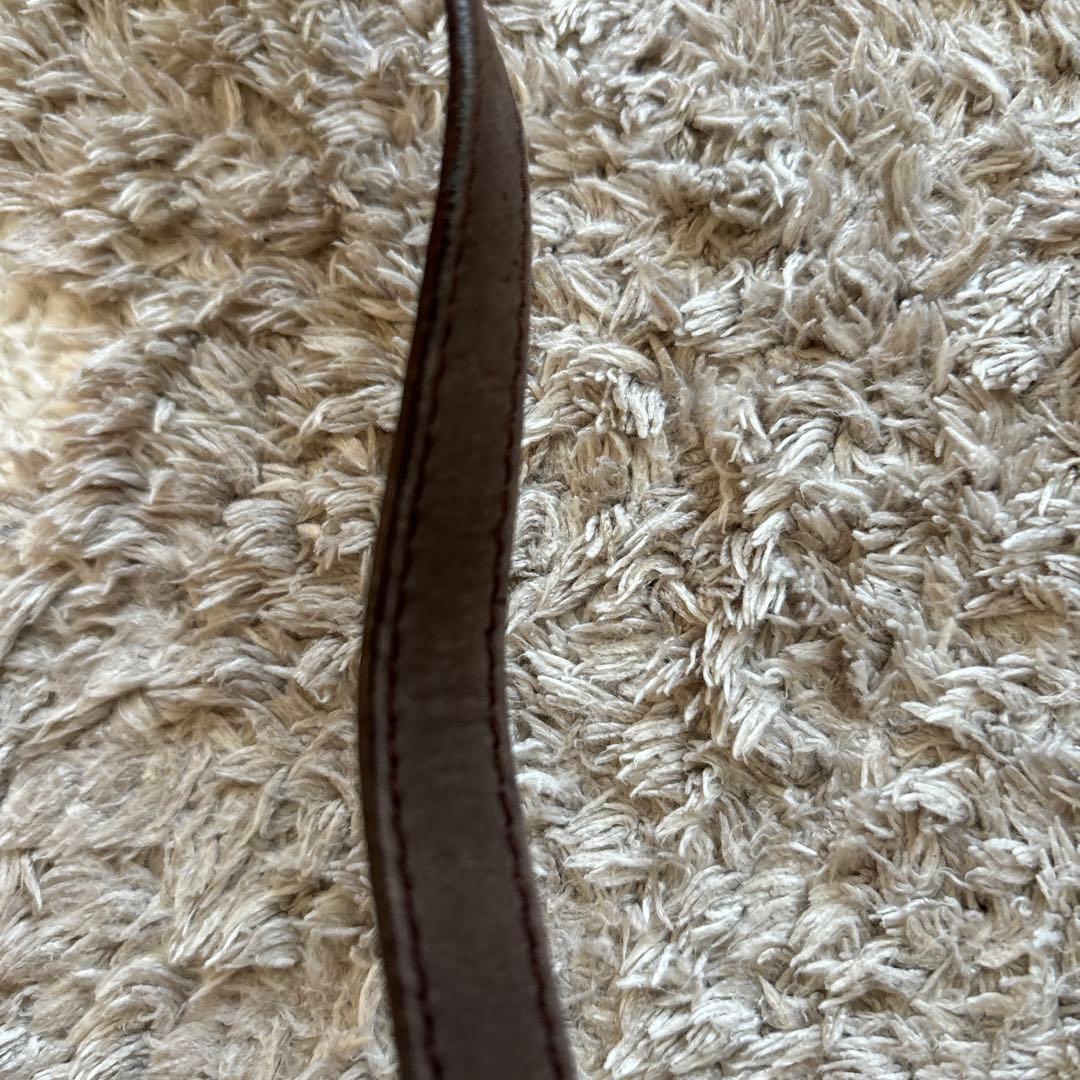 【1/31まで】Ferragamoフェラガモ　VARAショルダーバッグ