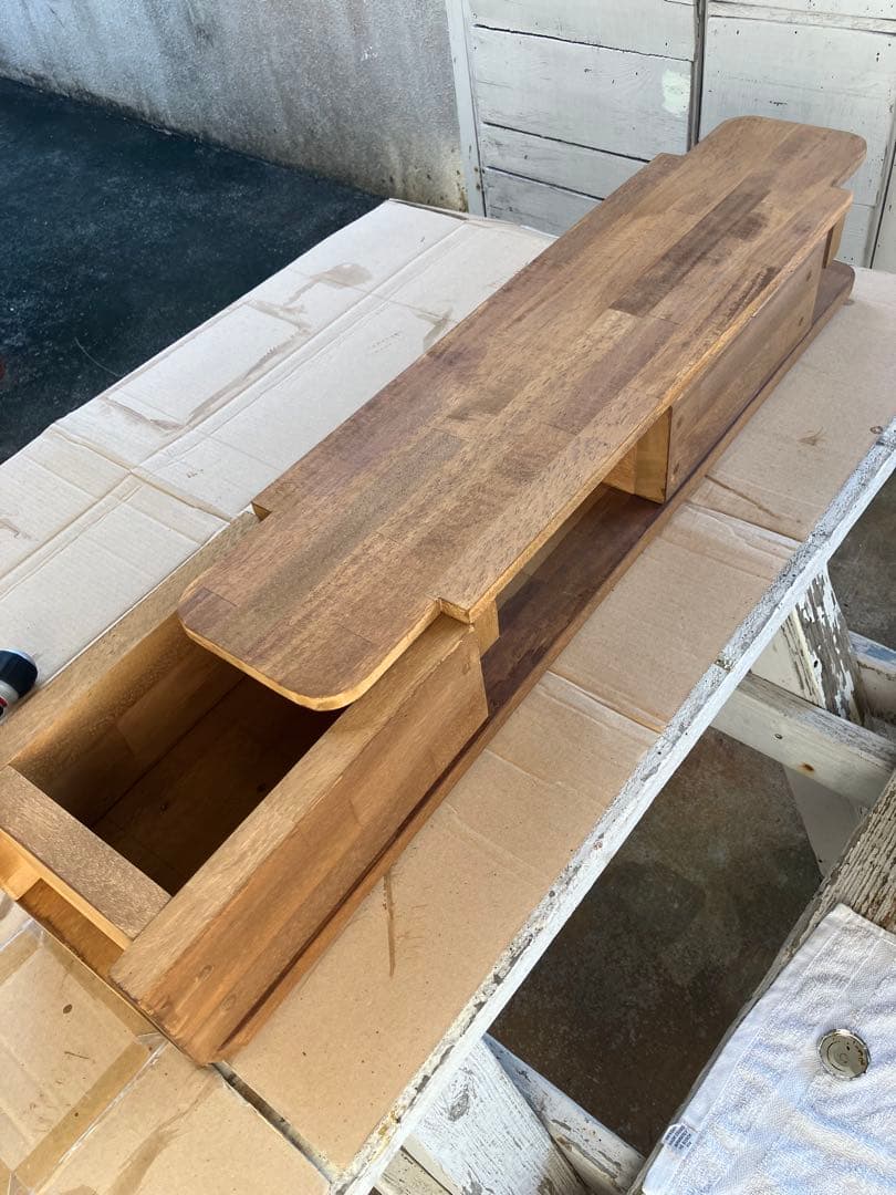 大幅値下げ！隠し棚有り　ハンドメイド　二人掛け木製椅子　飾り棚　集成材使用