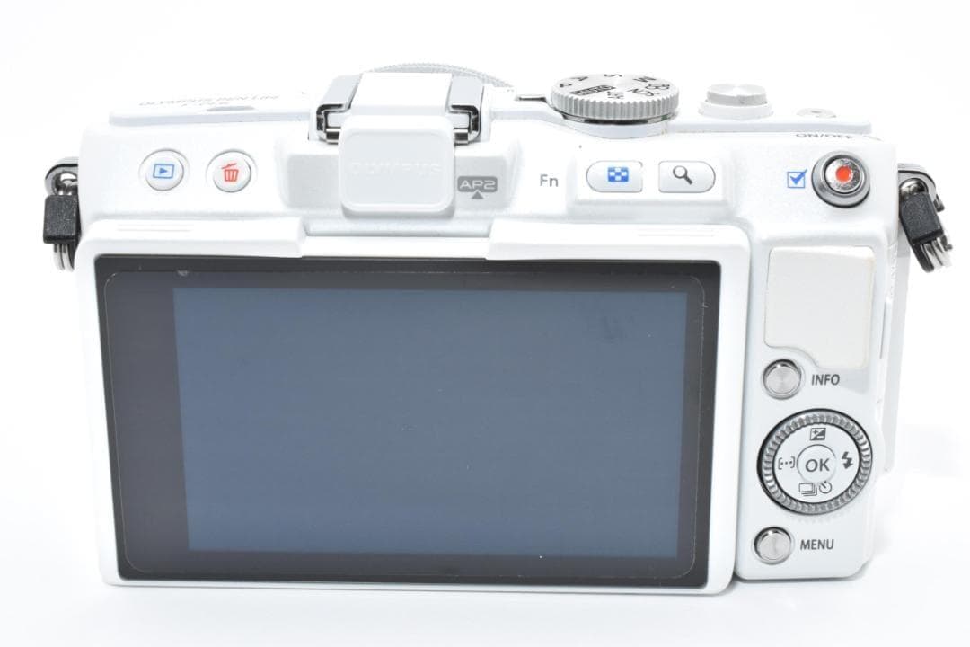 OLYMPUS オリンパス PEN Lite E-PL6 ミラーレス一眼カメラ