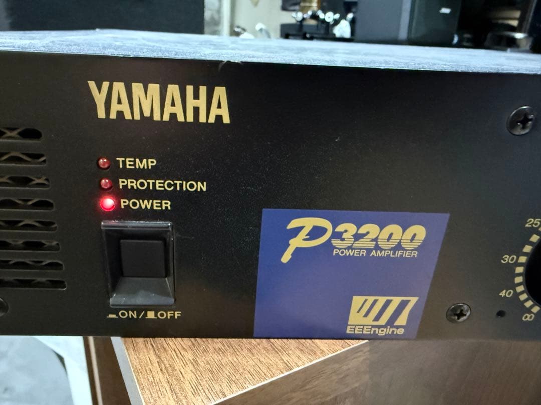 YAMAHA P3200 パワーアンプ