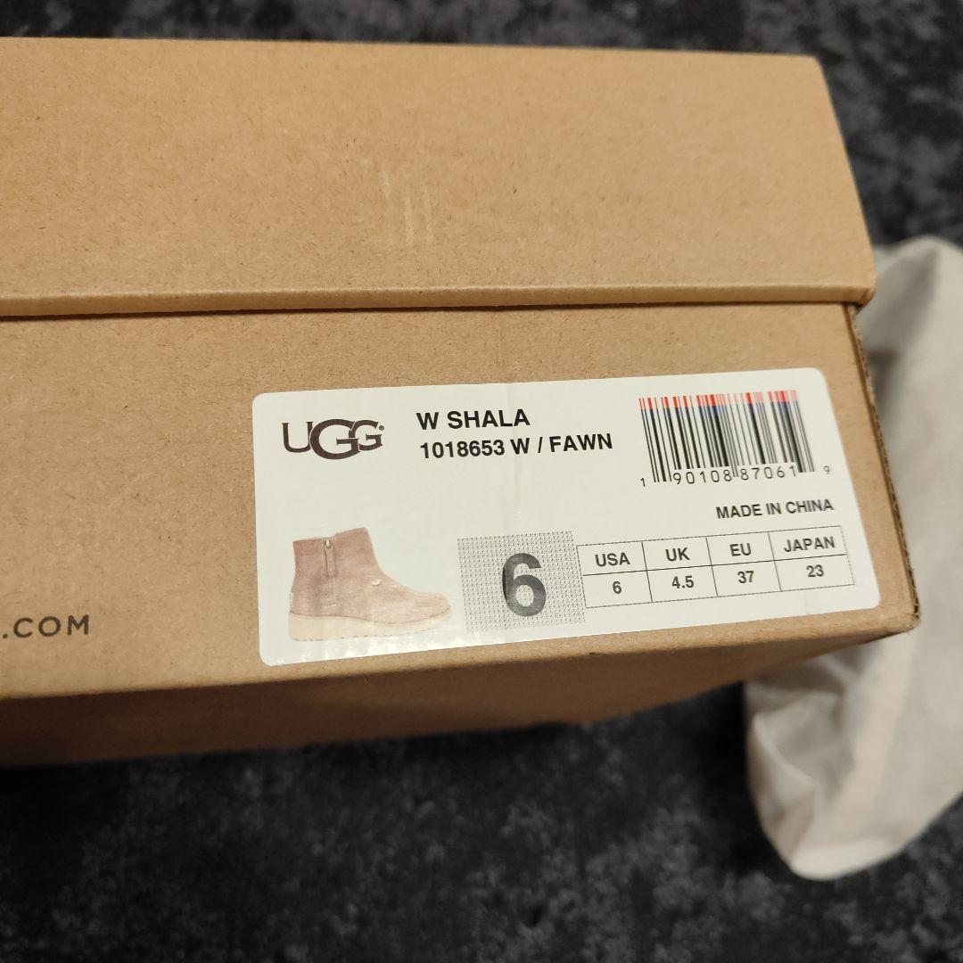 【美品】UGG ムートンブーツ ファスナー付き23cm レディース