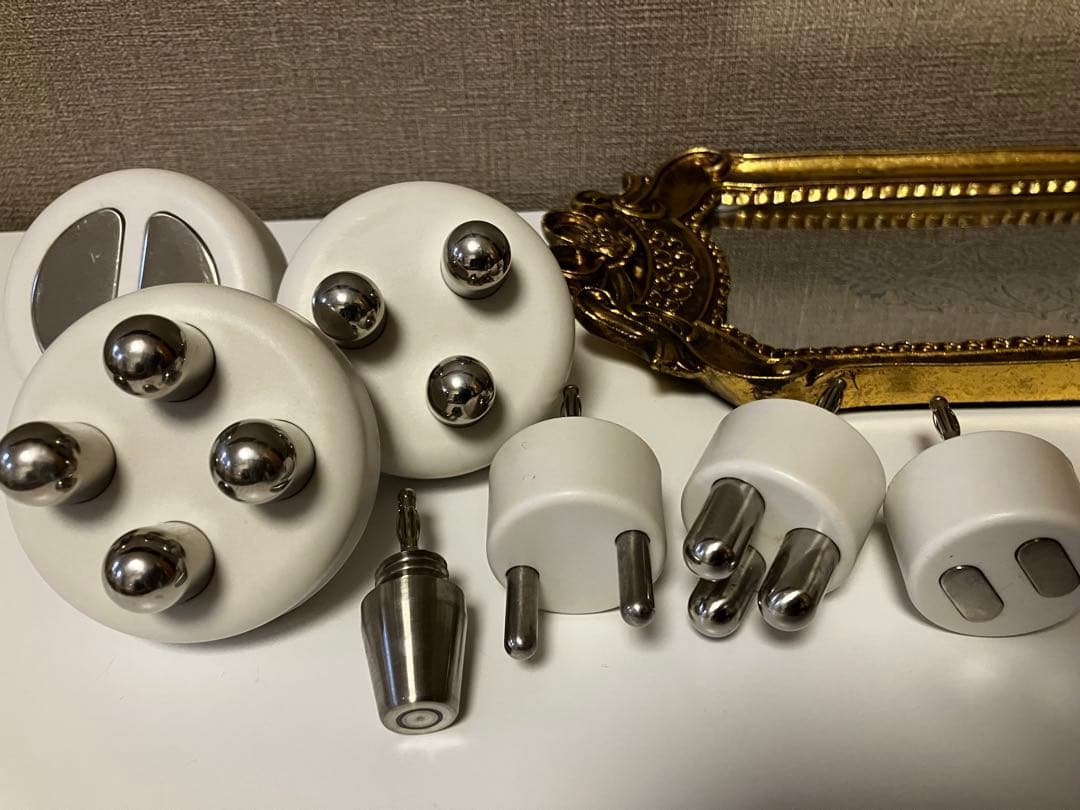 キャビスタープロ　業務用キャビテーション　ラジオ波　フェイス、ボディー二の腕に！