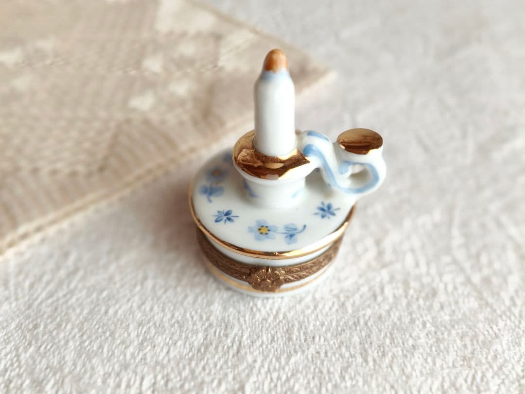 * vintage case ❀ 陶器製 キャンドル型の ジュエリーケース