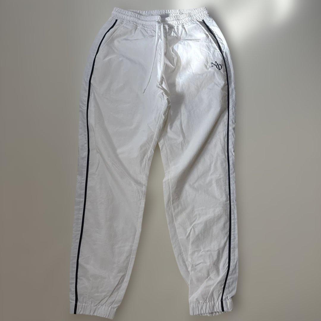 mio みお　ナイロンジャケット　トラックジャケット　トラックパンツ　ウインド