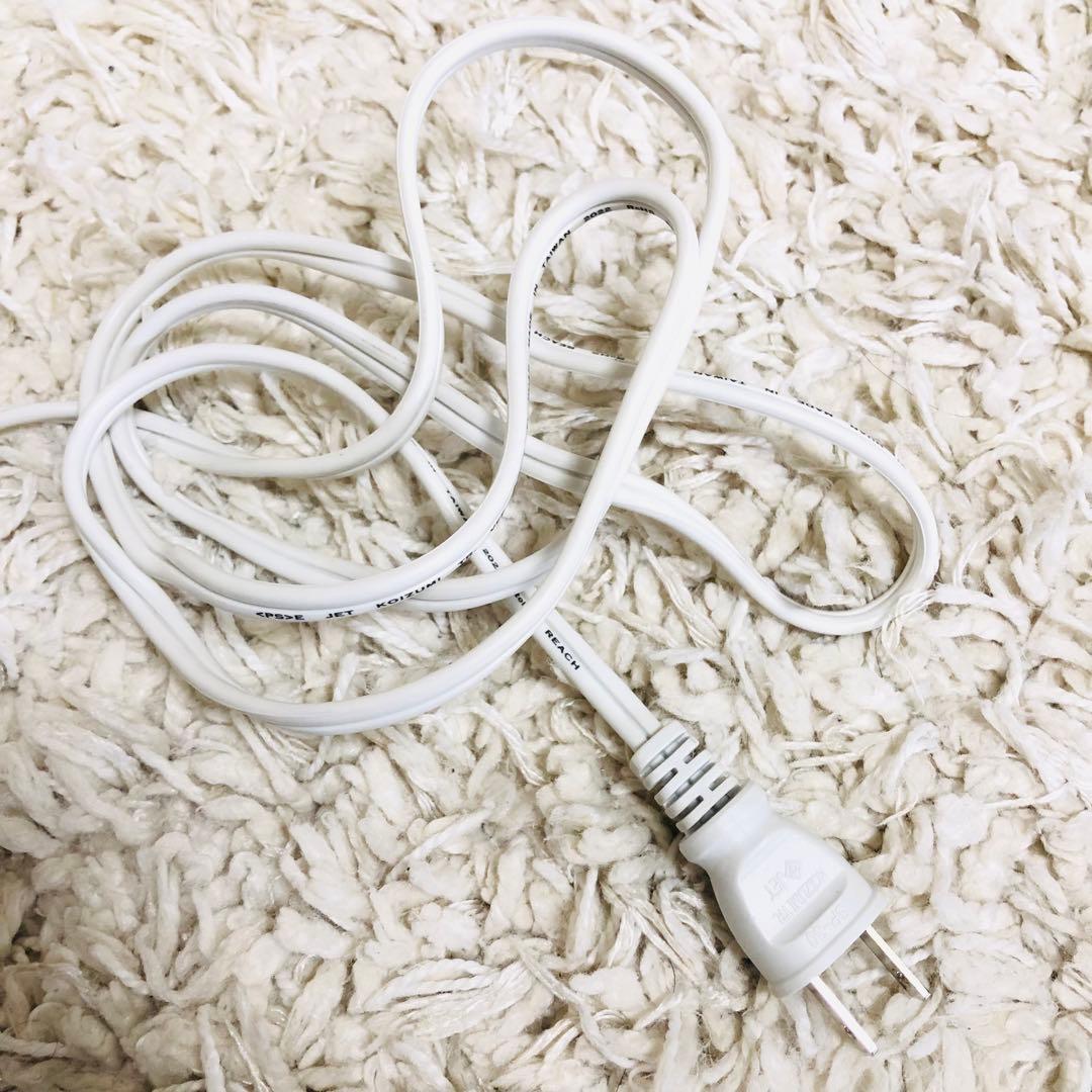 東海家具　ナイトテーブル　猫脚　木製　コンセント付き　完成品