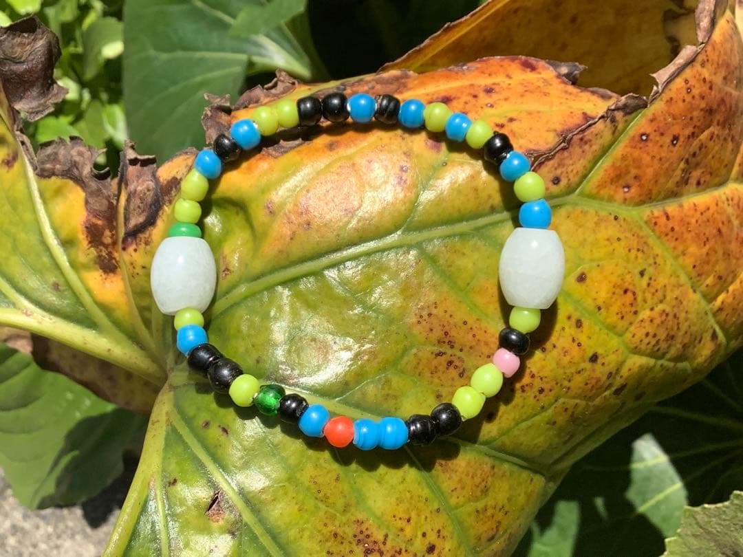 蔵出‼️ガラス玉　日本製超アンティークとんぼ&糸魚川翡翠樽型ブレスレット小物パーツ