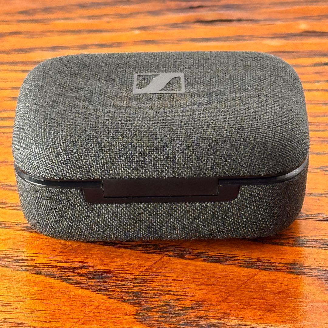 ゼンハイザーMOMENTUM True Wireless 4 純正充電ケースのみ