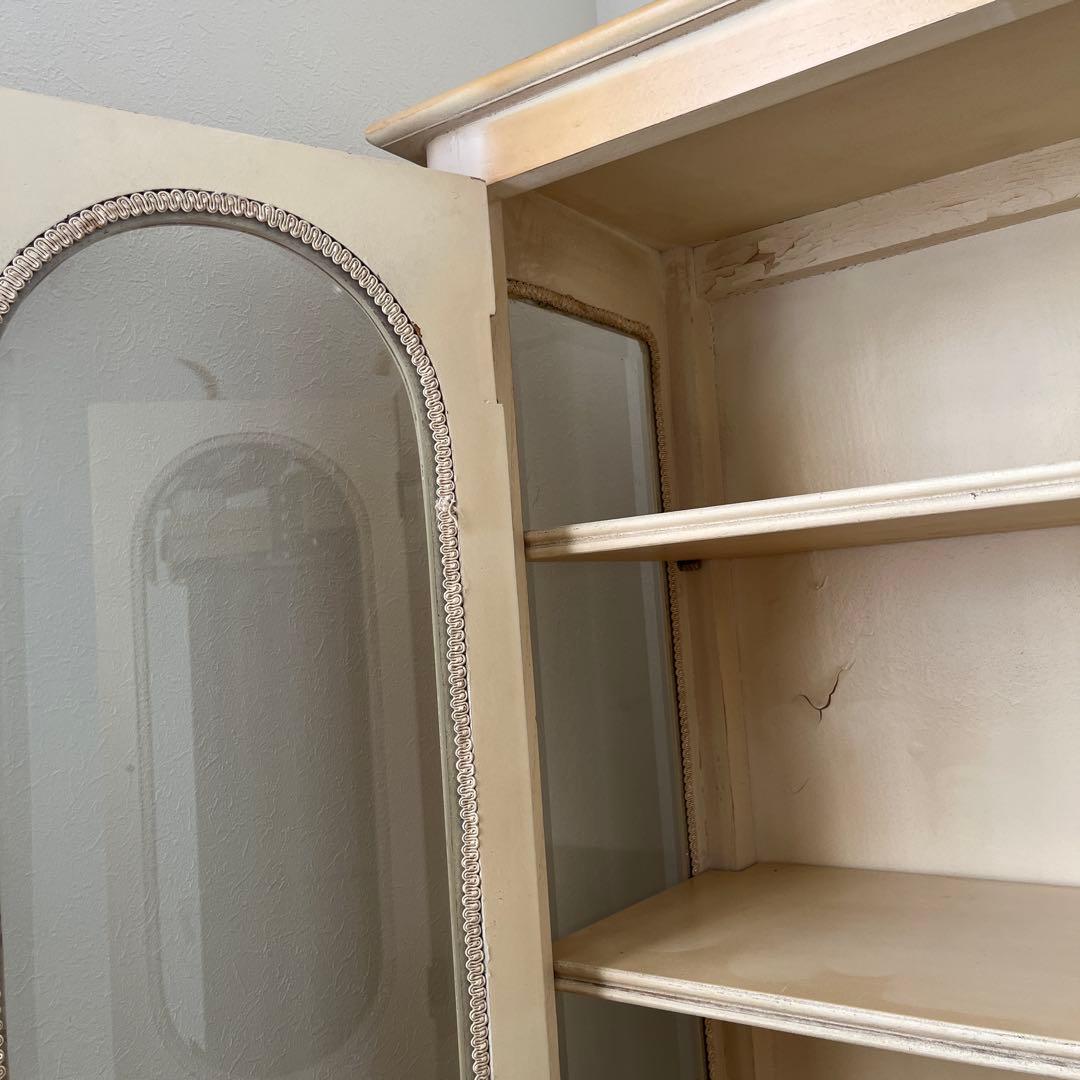 アンティーク　ガラス扉付きディスプレイキャビネット