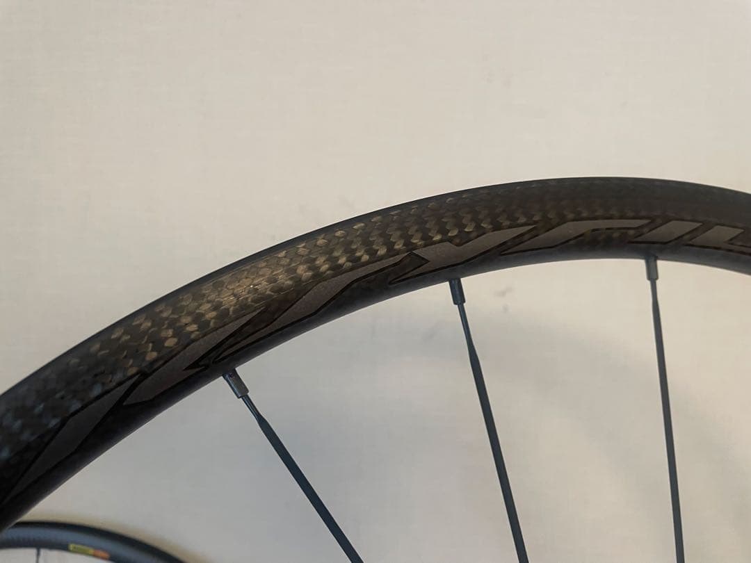MAVIC KSYRIUM PRO CARBON SL クリンチャー