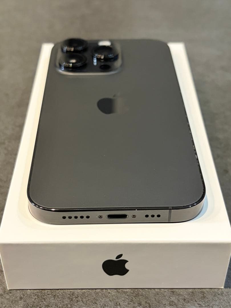 【美品】Apple iPhone 14Pro スペースブラック256GB