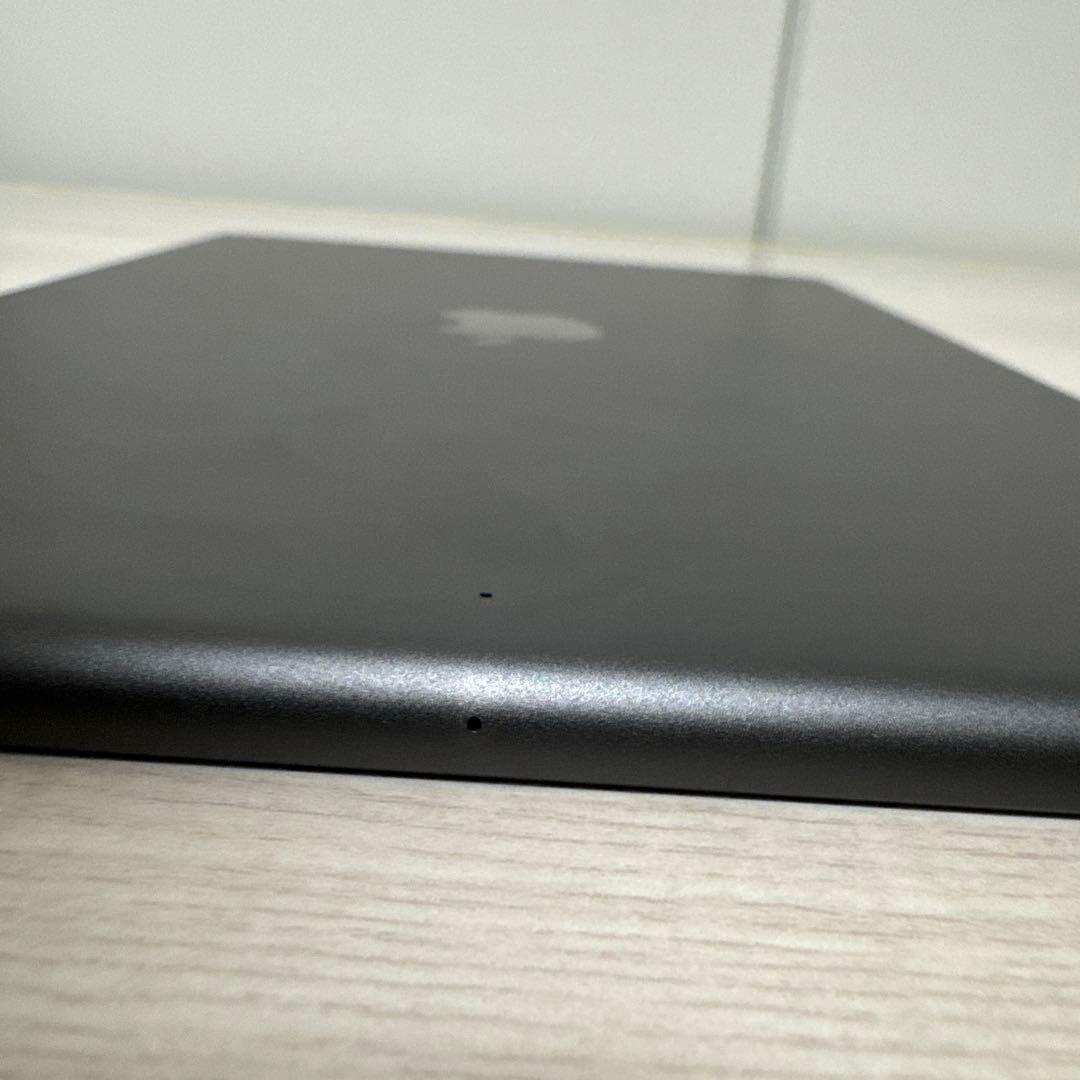 iPad 第7世代 Wi-Fiモデル 32GB スペースグレイ