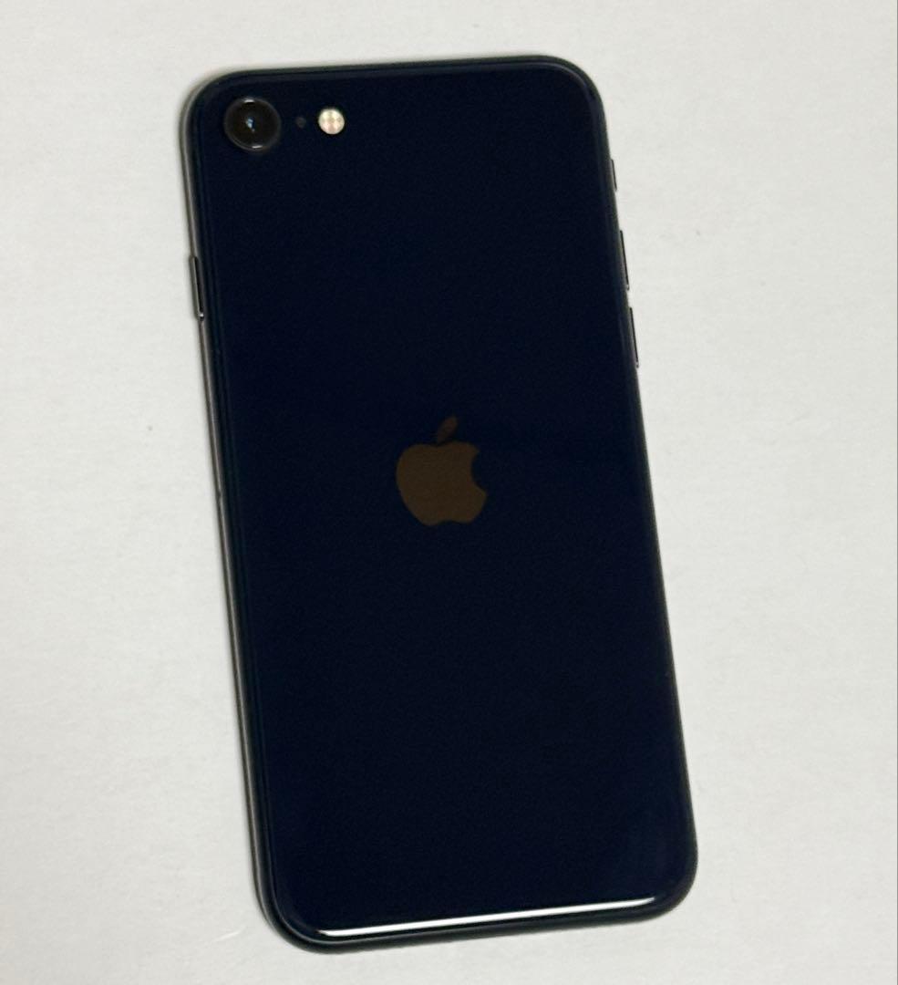 美品　バッテリー最大容量100％　iPhone SE 3 64GB SIMフリー