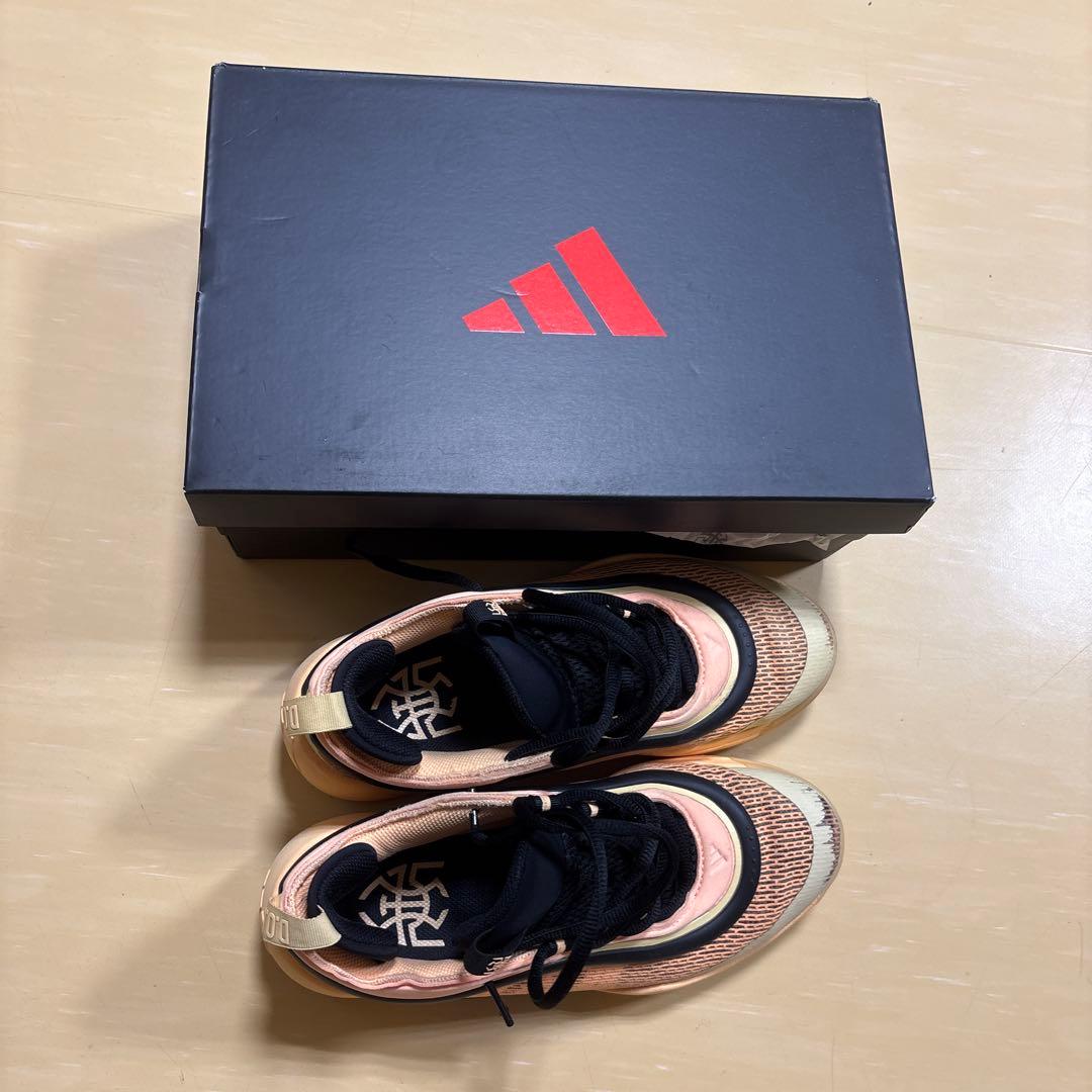adidasドノバンミッチェル6
