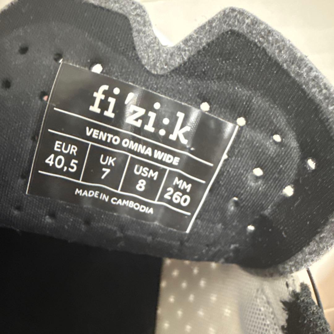 フィジークfizi:k VENTO OMN wide 40.5 白