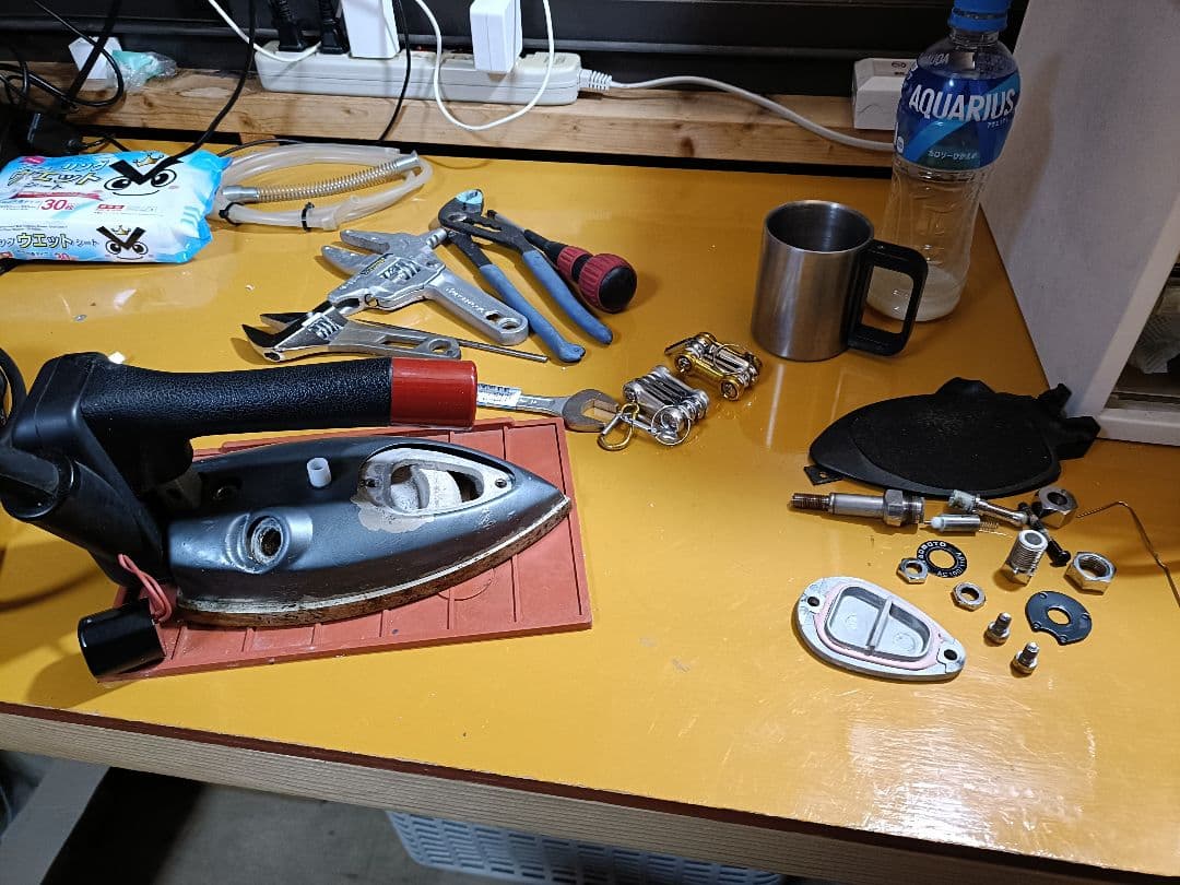 直本工業 ナオモトアイロン（タンク吊り下げ型）HYS-520【中古】分解清掃済