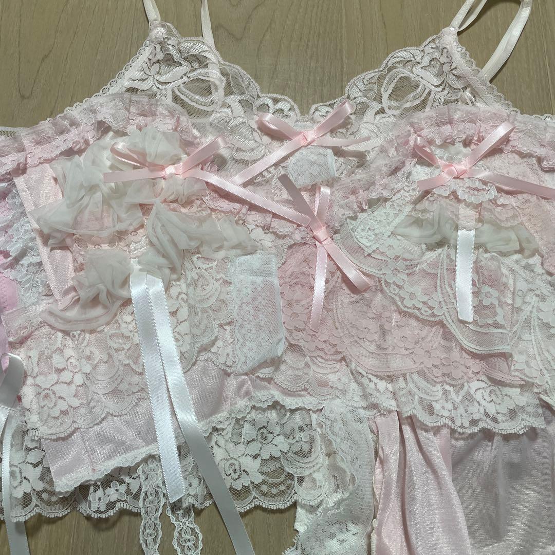 グニフニ♡リボンとレースたっぷりキャミソール