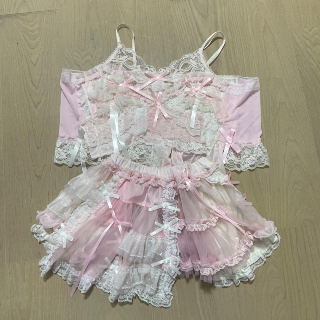 グニフニ♡リボンとレースたっぷりキャミソール