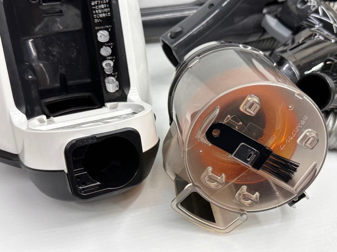 東芝　掃除機　2020年製　白　VC-C7A 本体　フルセット　中古　格安　良品