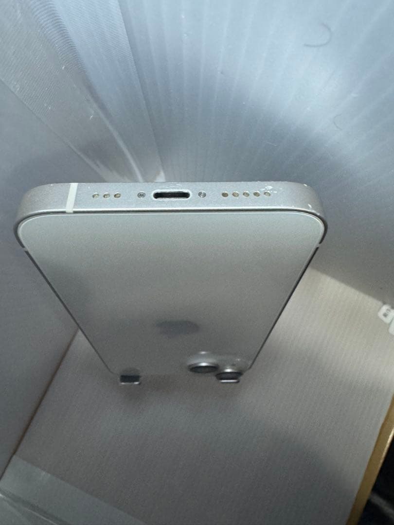 iPhone 14 128GB スターライト BT88%液晶新品