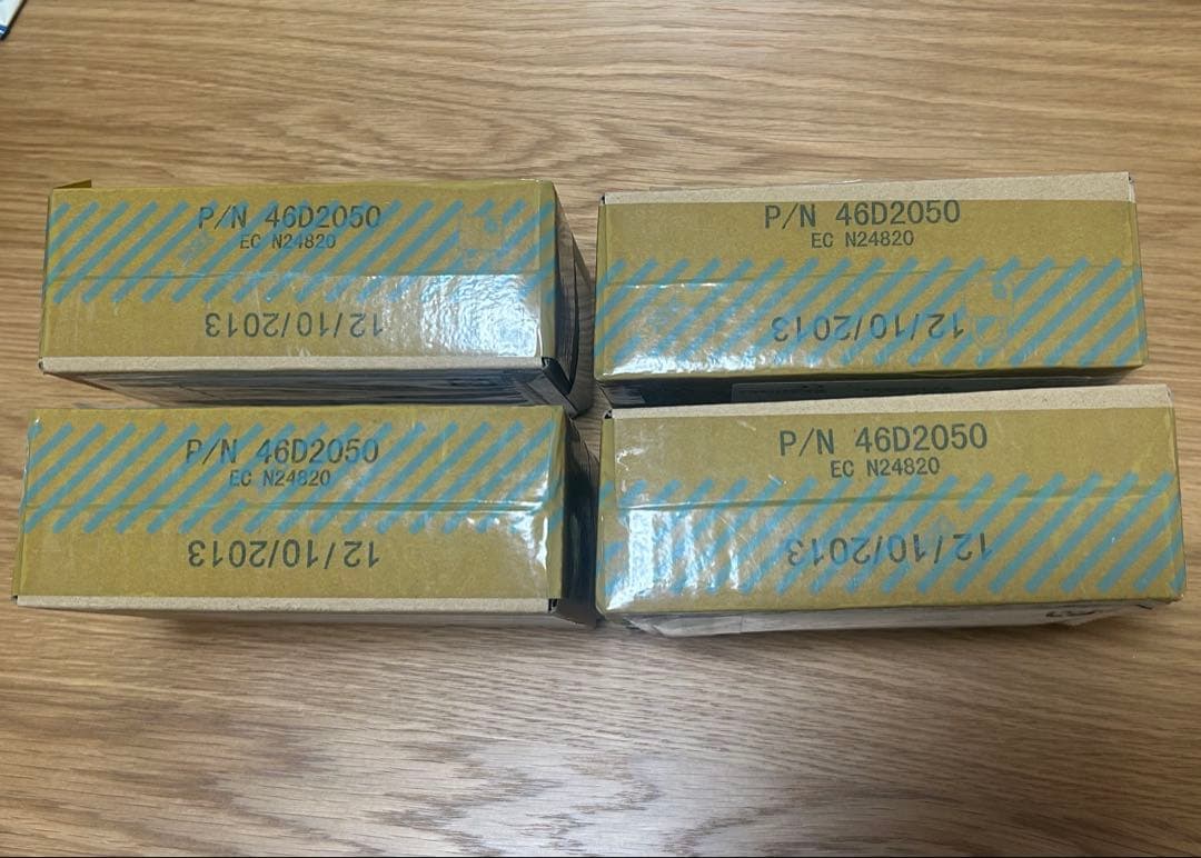 内蔵型ハードディスクドライブ IBM 00W1236 900GB 10K 6Gb SAS 2.5 HDD