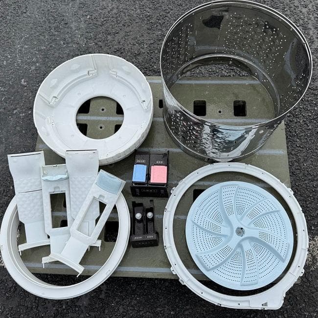 地域限定送料無料　美品【 TOSHIBA 】東芝 全自動洗濯機 AW-10SD9