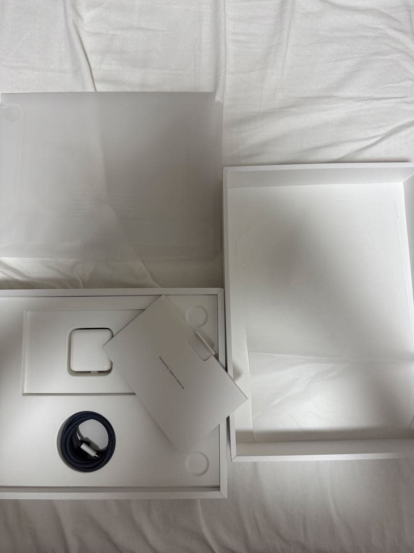 【美品】MacBook Air M2 ミッドナイト　8GBメモリ　512GB