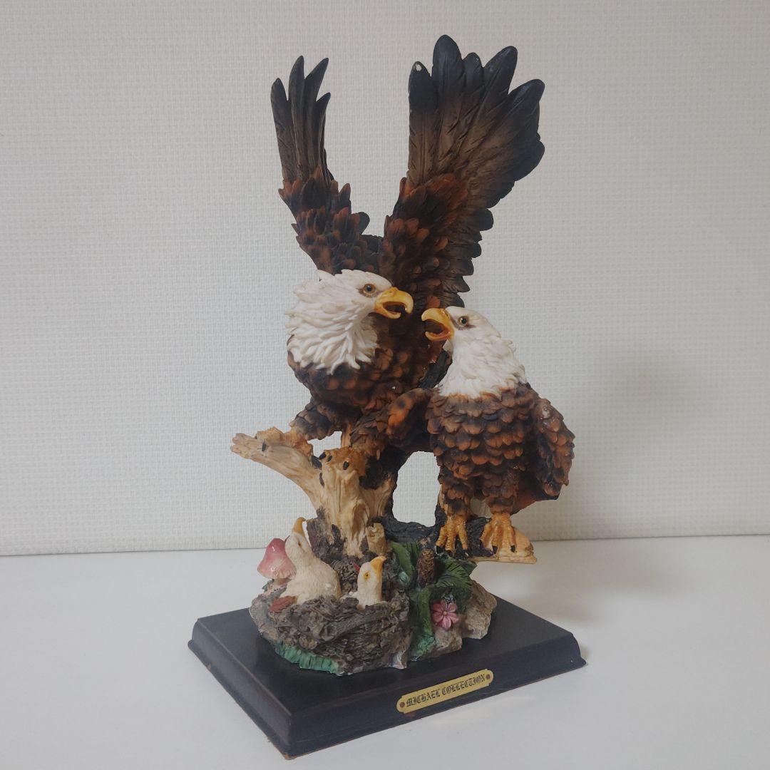 Bald Eagles フィギュリン 親子 ヒナ