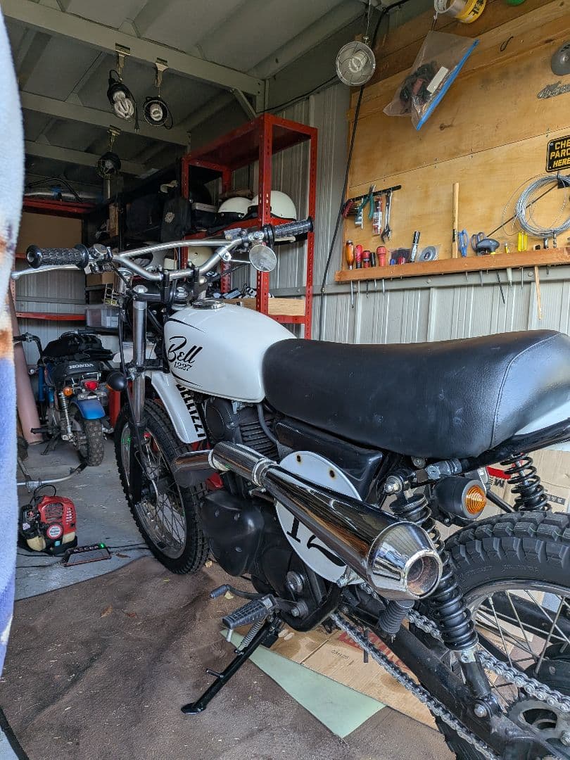 250tr左出しアップマフラー