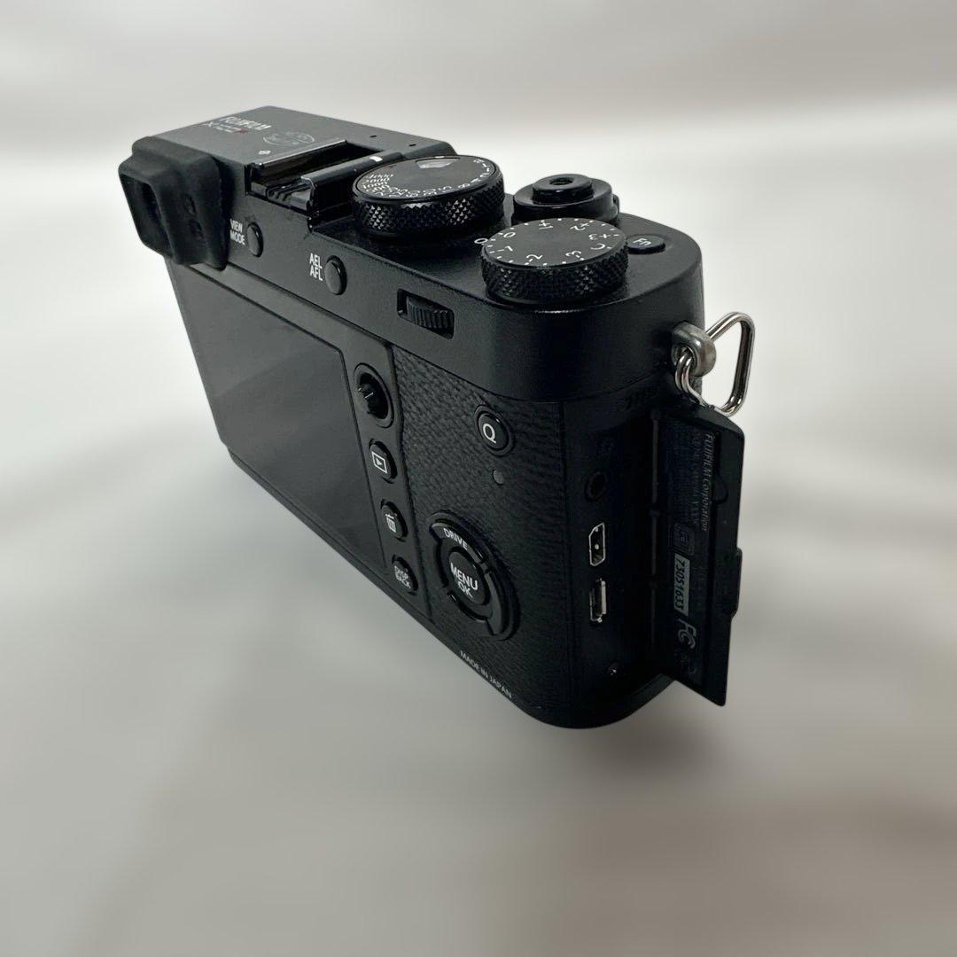 Fujifilm X100F デジタルカメラ　ショット数39枚！富士フイルム