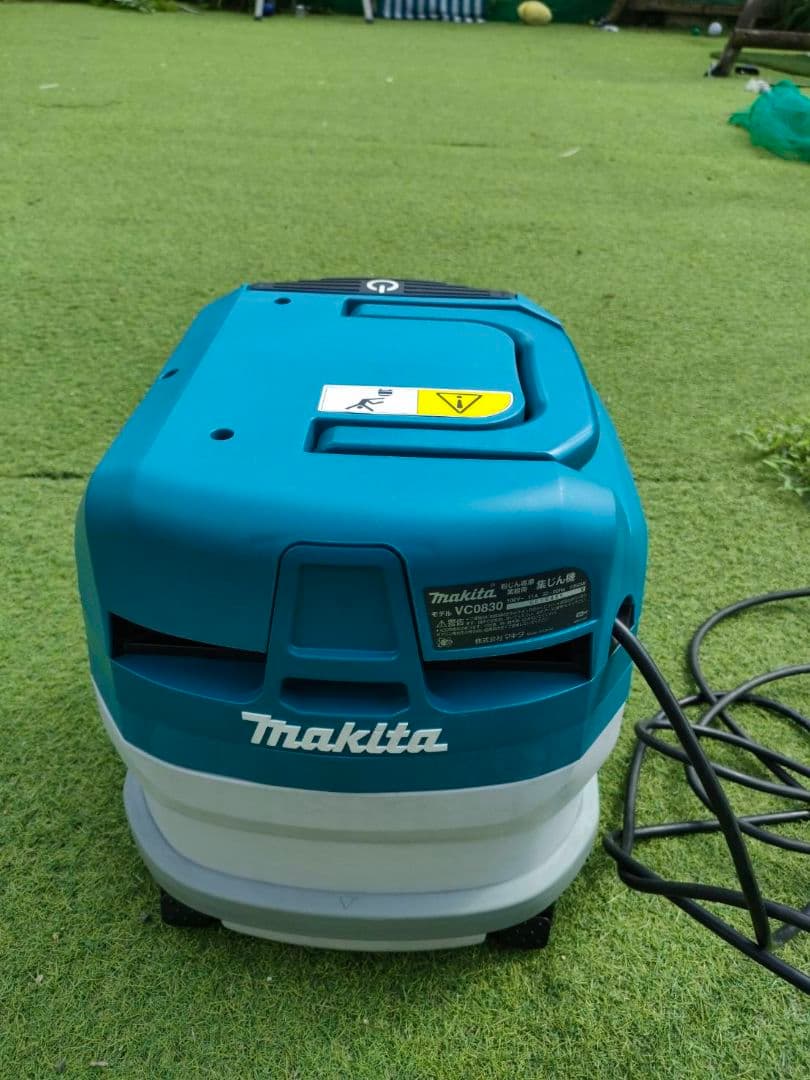 Makita VC0830　 掃除機 本体 美品　集塵機