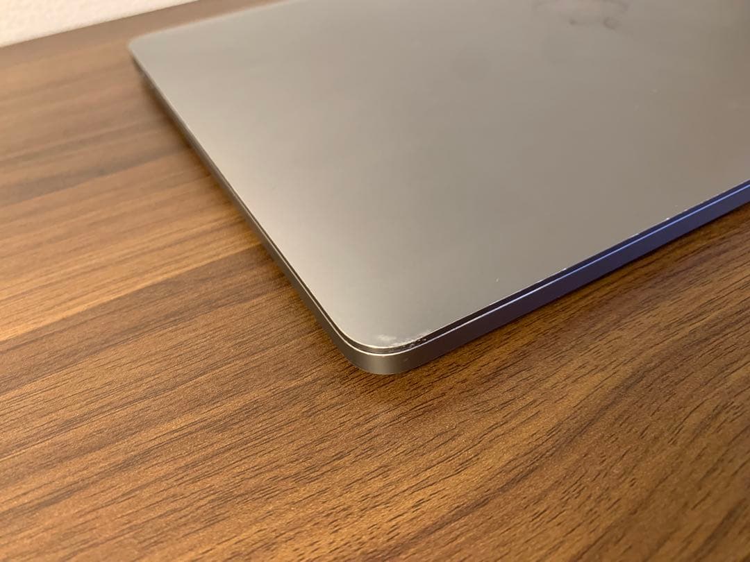 Apple MacBook Pro 13インチ　2017