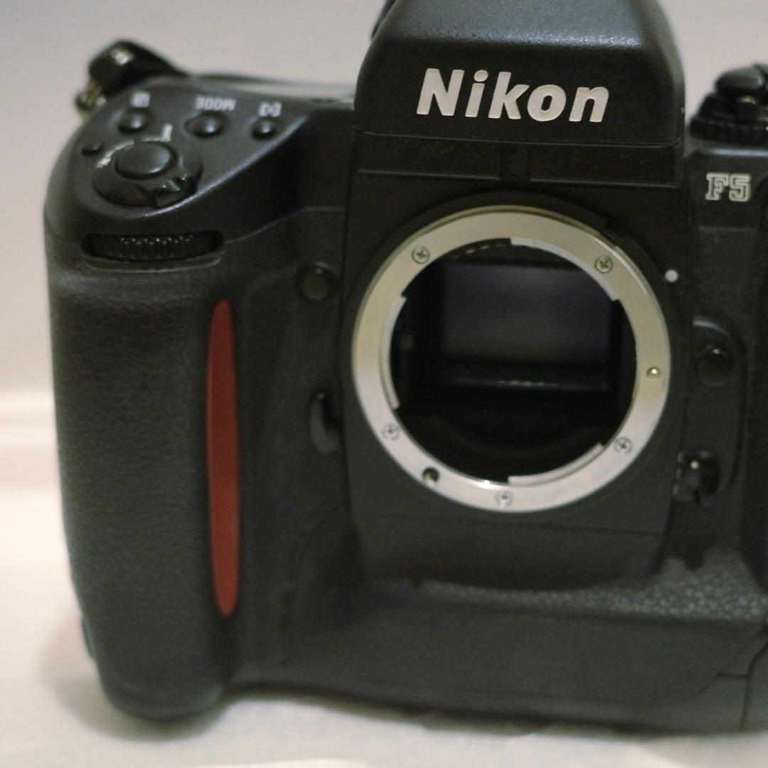 Nikon D5 フィルムカメラ