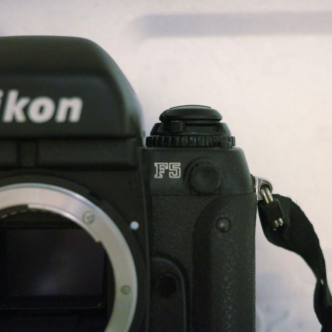 Nikon D5 フィルムカメラ
